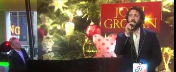 VIDEO: Josh Groban Talks GREAT COMET; Performs 'Merry Little Christmas' Live